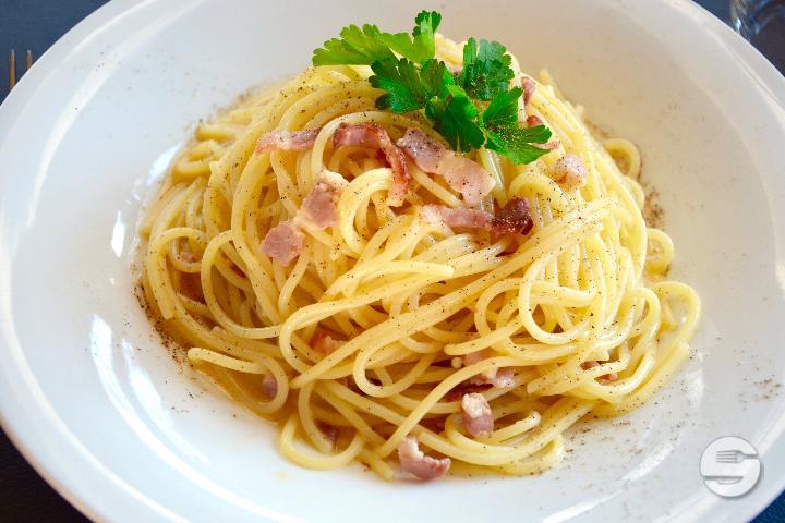 Spaghetti Carbonara - La Terrazza