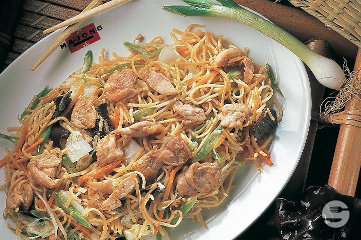 Nouilles sautées - MA-JONG