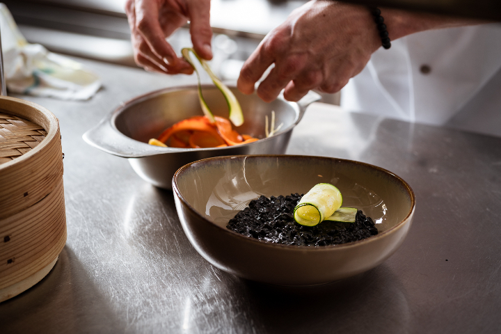 Risotto à l'encre de seiche - L'Agape