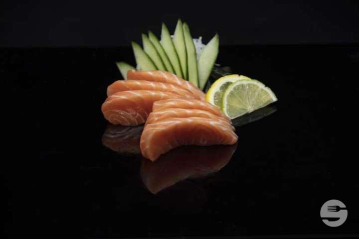 Salmon Sashimi - Honkaku