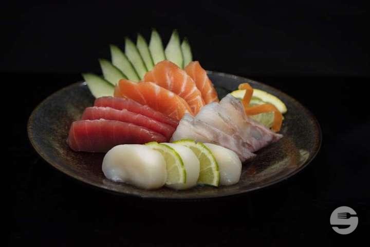 Portion of Sashimis - Honkaku