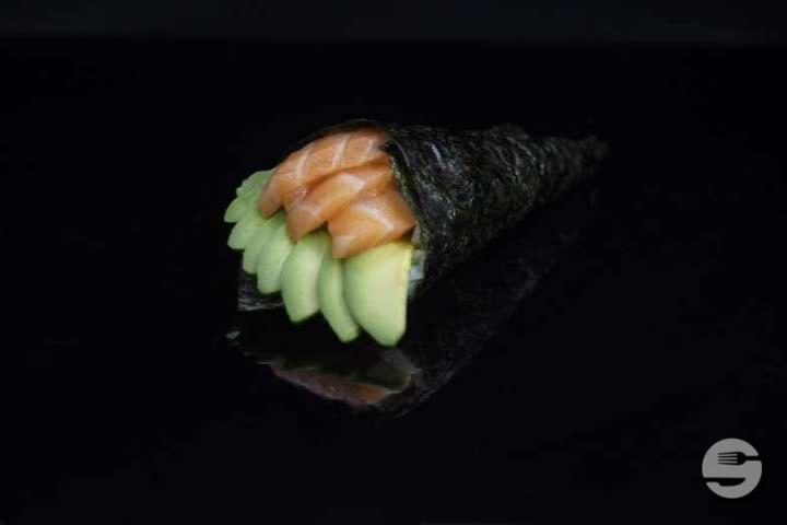 Temaki Salmon + Avocado - Honkaku