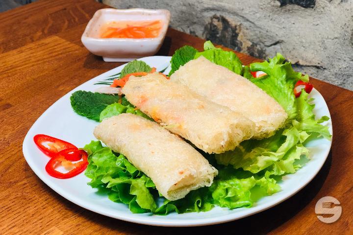 2. Cha Gio Ga - Le Basilic
