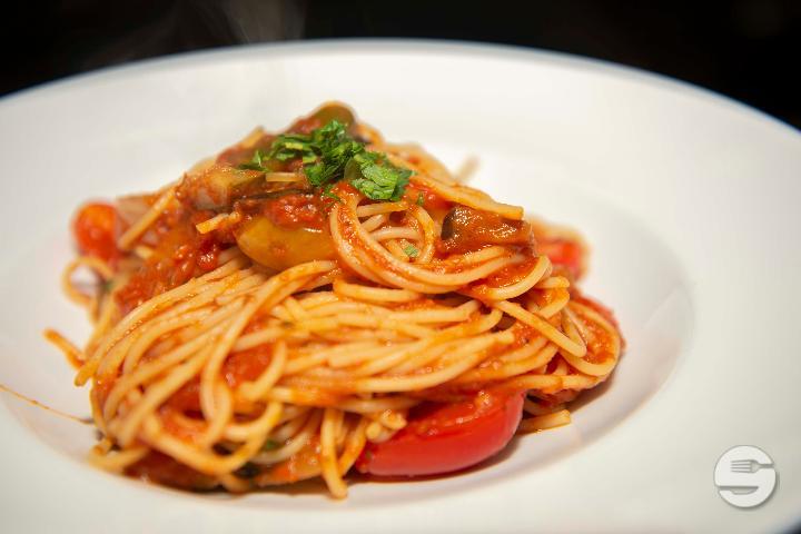 Alla Napoletana - Punto e Pasta