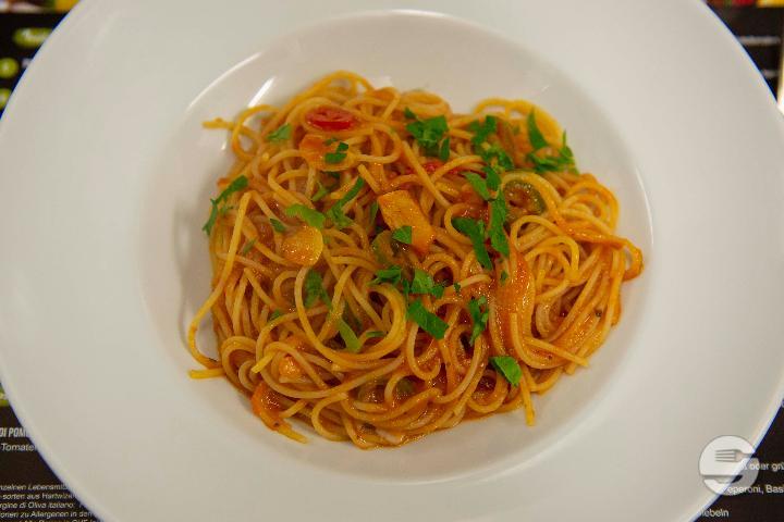 All' Arrabbiata - Punto e Pasta