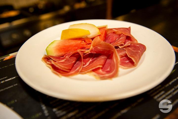 Parma Ham mit Honey and Watermelone - Punto e Pasta