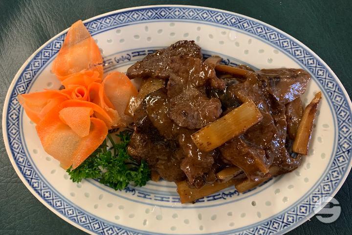 608. Boeuf aux champignons - Fook Moon