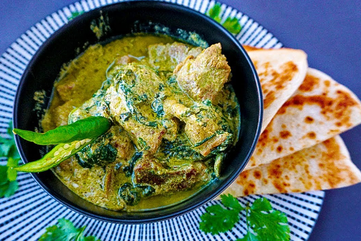 Palaak Gosht Lamm - Tandoori Indian Restaurant