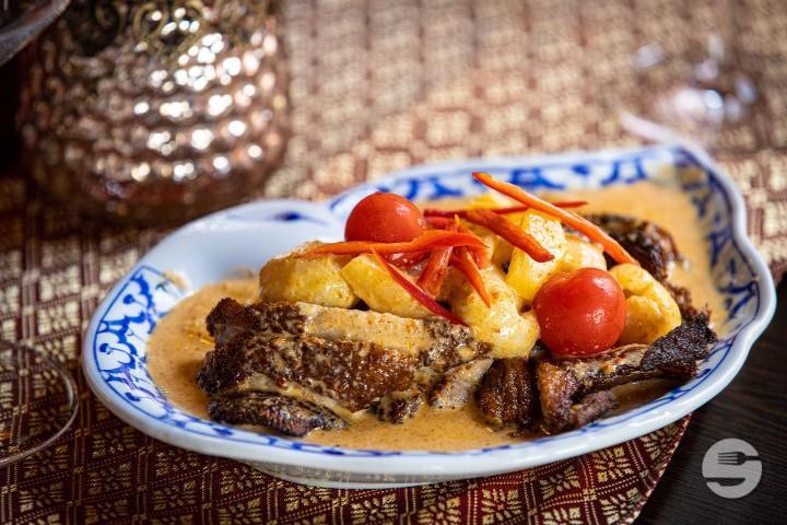 Gaeng Paet Ped Yaang - Gotthärdli am See
