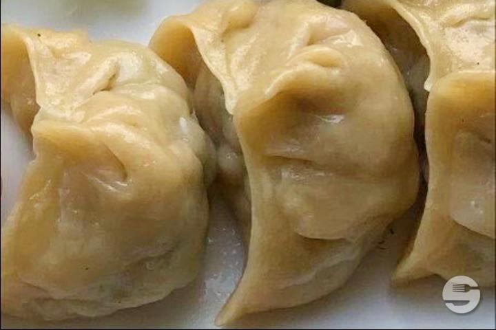 8 Handmade Vegi Momos - Tibet Bistro