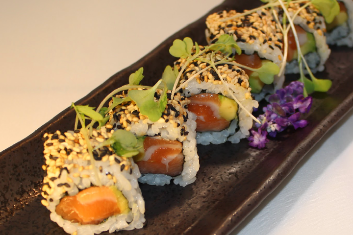 Cali Saumon, Avocat, Sésame - Kulture Sushi