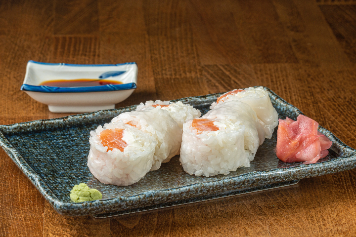 Spring Roll Saumon, Fromage Frais - Kulture Sushi