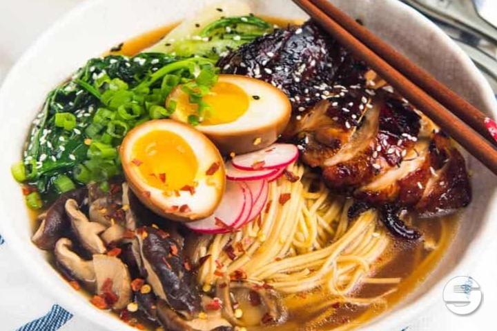 Chicken Liebe Ramen - Movie Sushi
