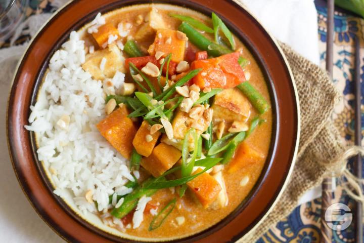 Massaman Curry - Movie Sushi