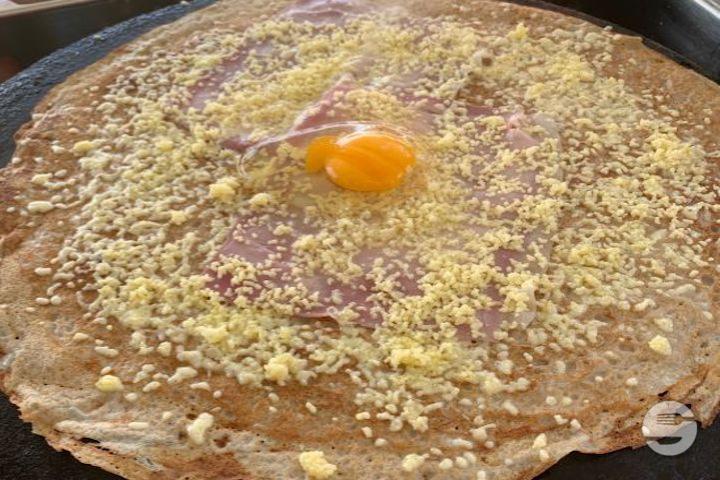 Crêpe, jambon, Gruyère, œuf Bio - La ChandeLaure
