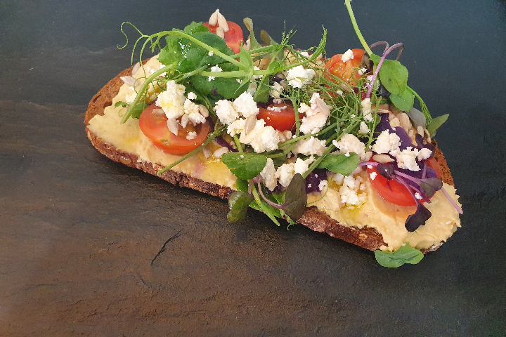 Houmous toast - Green & Fit Food