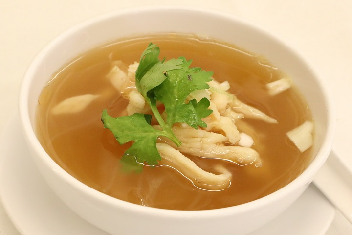6. Hühnersuppe mit Glasnudeln - Asia Food Town