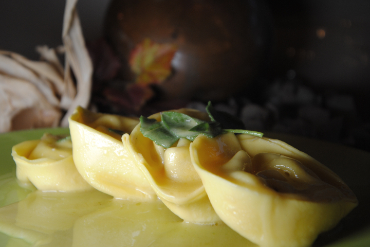 Tortelli di Zucca con Burro e Salvia - Al Ventuno