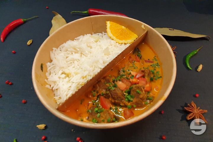Lamb Stew and Rice - Paprika In/Out