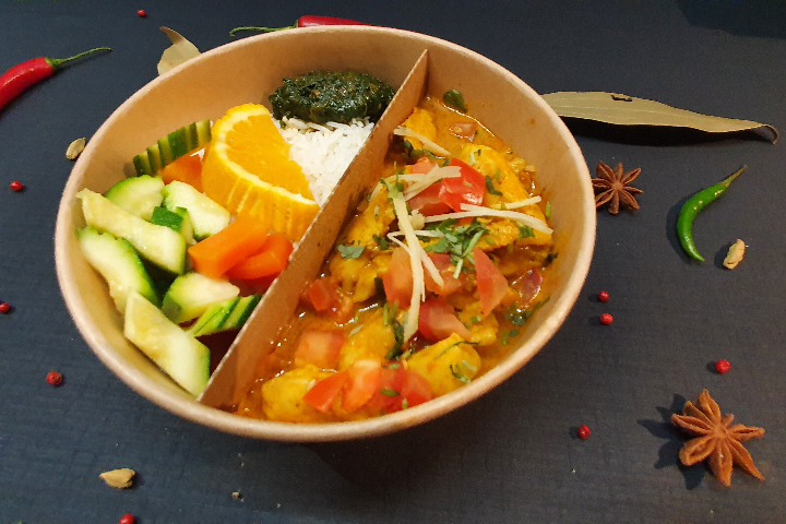 Chicken Curry Vegetables & Rice - Paprika In/Out