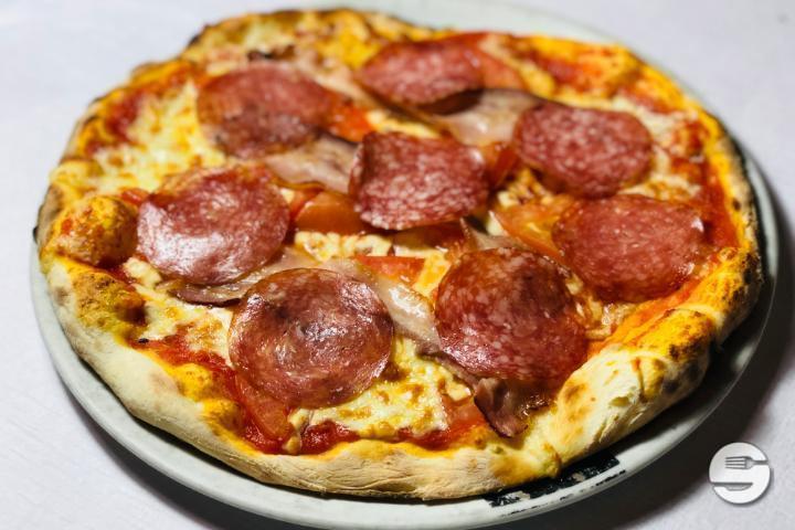 Salami - Pizzeria Pasha