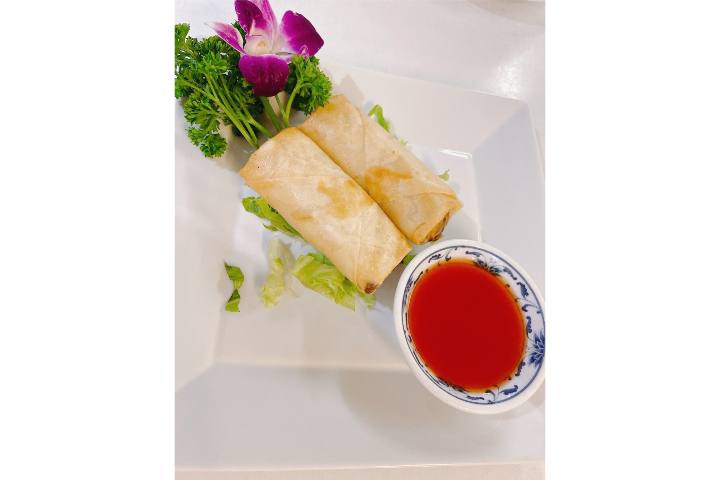 02. Vegetarian Spring Rolls - Hong Sheng