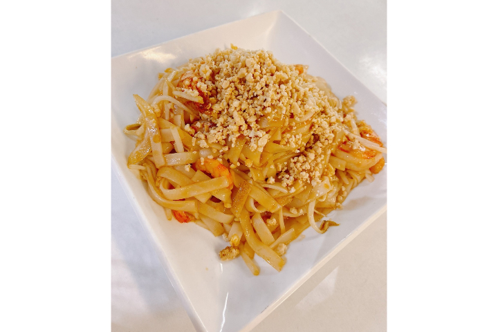 276. Stir-Fried Rice Noodles Thai Style, Shrimps - Hong Sheng