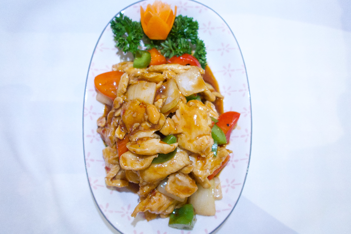 35. Poulet Kung-Bao avec Cacahuète - Ping Sheng