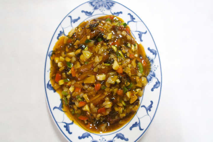68. Spicy Duck Szetchuan Style - Ping Sheng