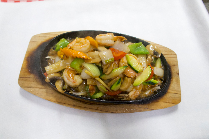 76. Shrimps on Slate - Ping Sheng