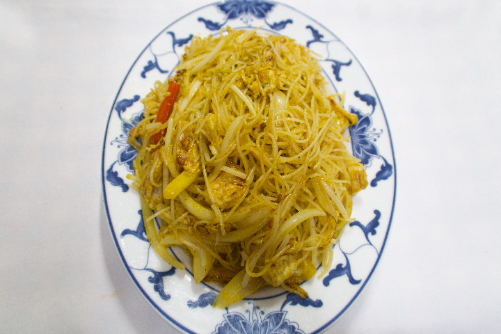 96. Vermicelles Sautées au Poulet à la Mode Singapore - Ping Sheng