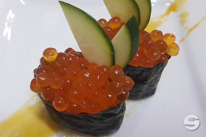 Gunkan Oeuf De Saumon - TianTian Food