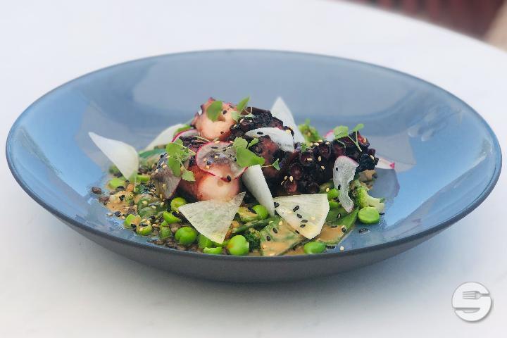 Salade de poulpe caramélisé au piment d’Espelette - La Terrasse By Dominique Gauthier