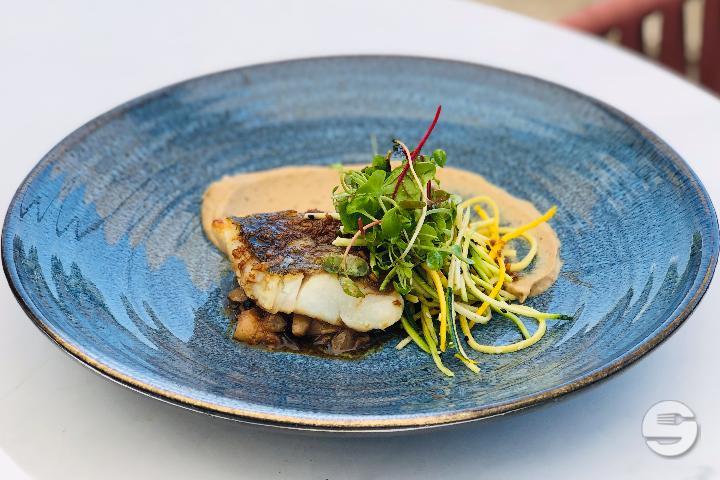 Filet de lieu jaune de ligne de Lorient à la plancha - La Terrasse By Dominique Gauthier