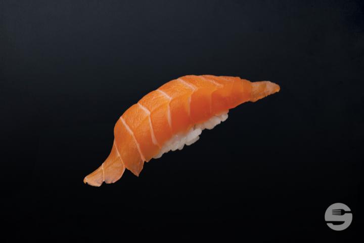 Nigiri Lachs - Sushi Shop