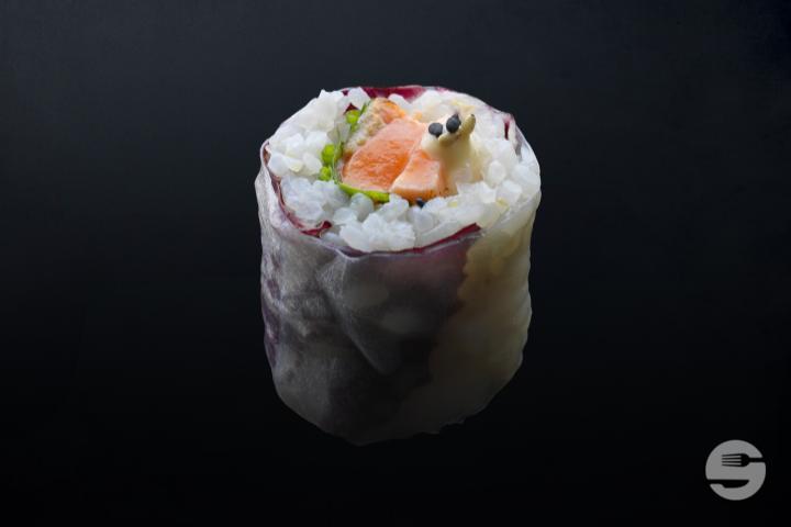 Spring Roll Tataki Lachs - Sushi Shop