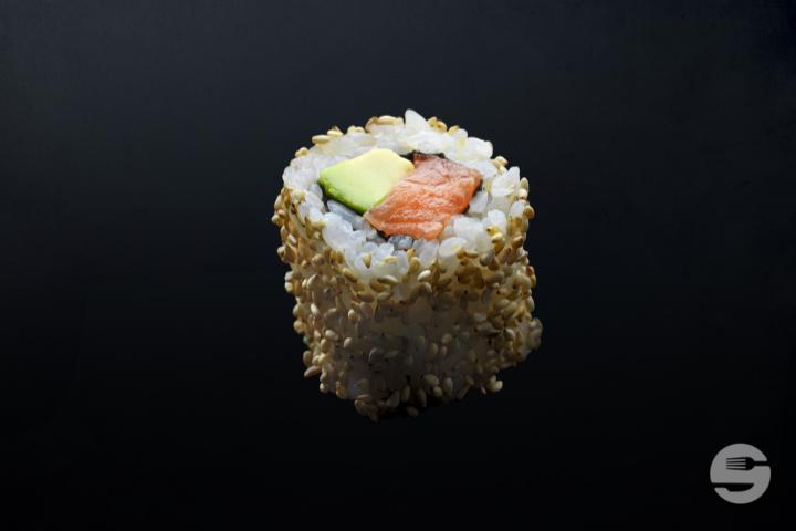 California Roll Lachs Avocado - Sushi Shop