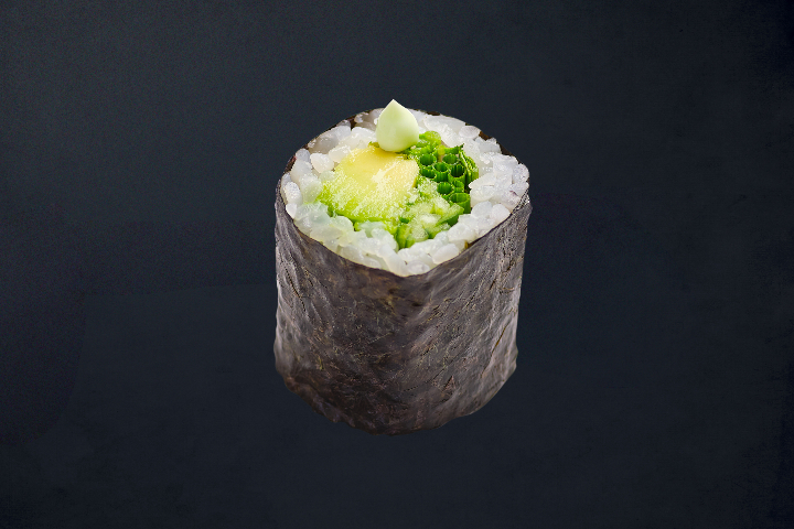 Avocado Wasabi Maki - Sushi Shop