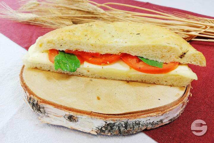 Focaccia Tomates Mozzarella - Fleur De Pains