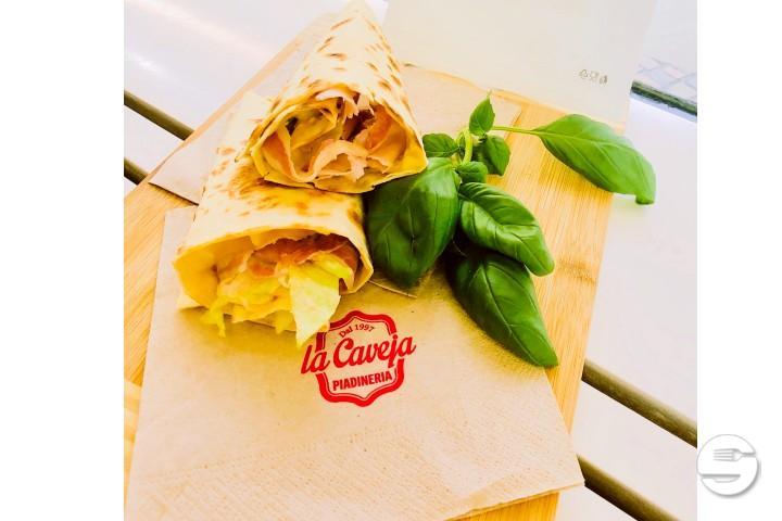 Prosciutto e Funghi - La Caveja