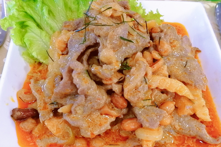 257 - Bœuf au Curry Masaman avec Pommes de Terre et Coco - Long Sheng