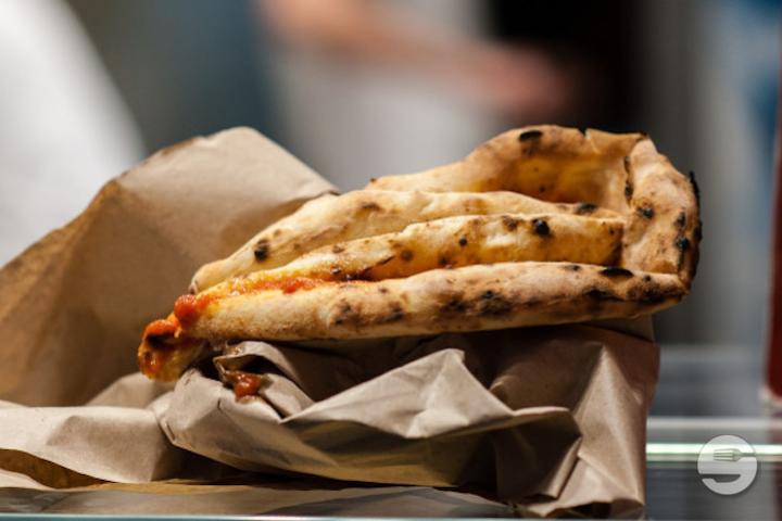 Pizza Portafolio Saucisse - Trattoria Toscana