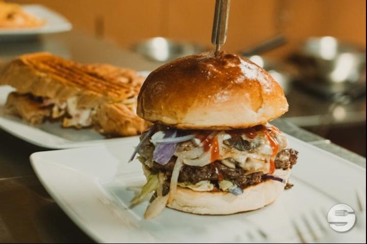 The Veggie Goat - Top To Go Burger