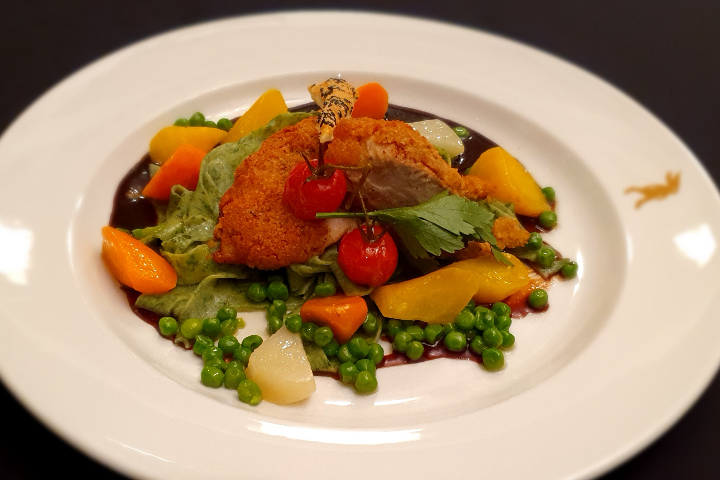 Pouletbrustfilet unter einer Parmesankruste - Lapin