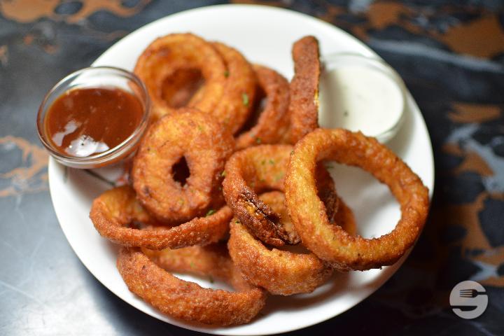 Onion Rings - Bleu Café