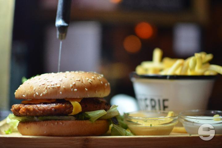 The Beyond Meat - Bleu Café