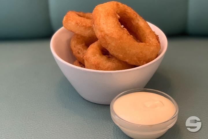 Onion Rings - Helvti Diner Bellevue