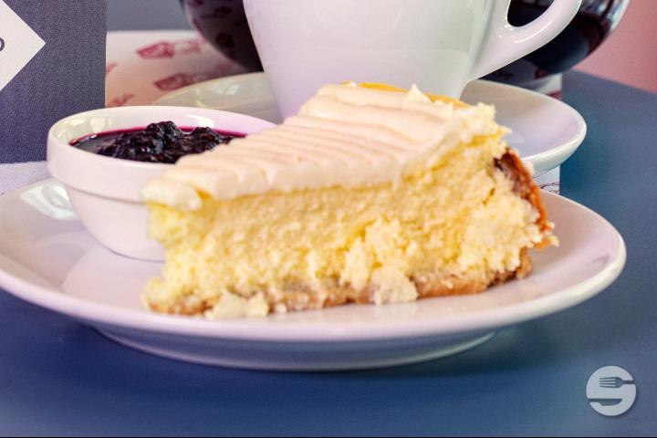 Cheese Cake - Helvti Diner Bellevue