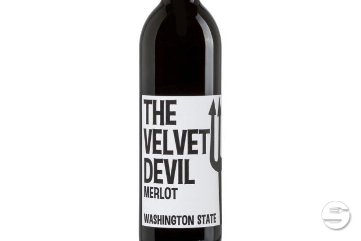 Velvet Devil - Helvti Diner Bellevue