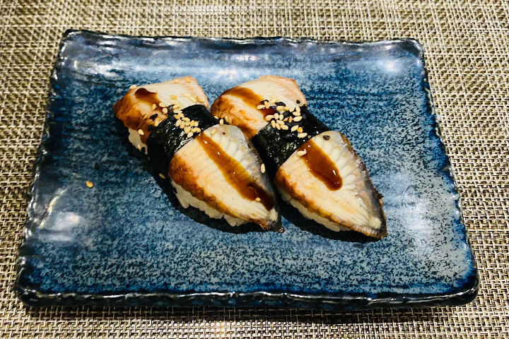 34. Nigiri anguille - Maru Sushi